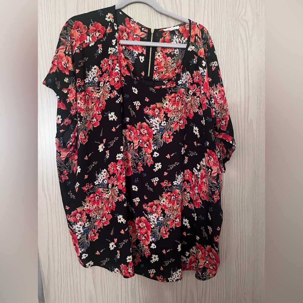 Maurice's Floral Black and Red Women's Top
